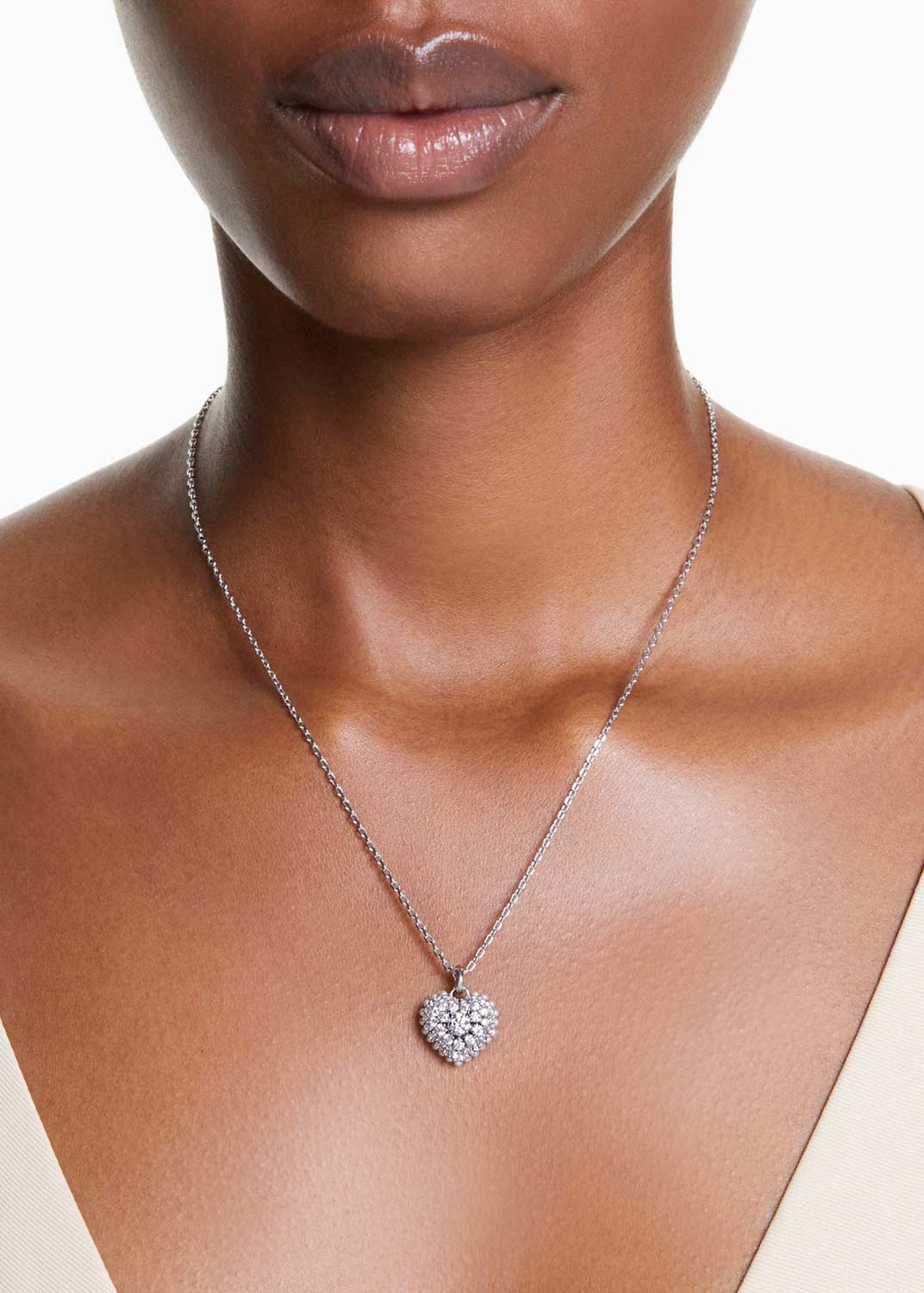Кулон на цепочке Swarovski Idyllia 5684386 Кулон на цепочке Swarovski Idyllia 5684386