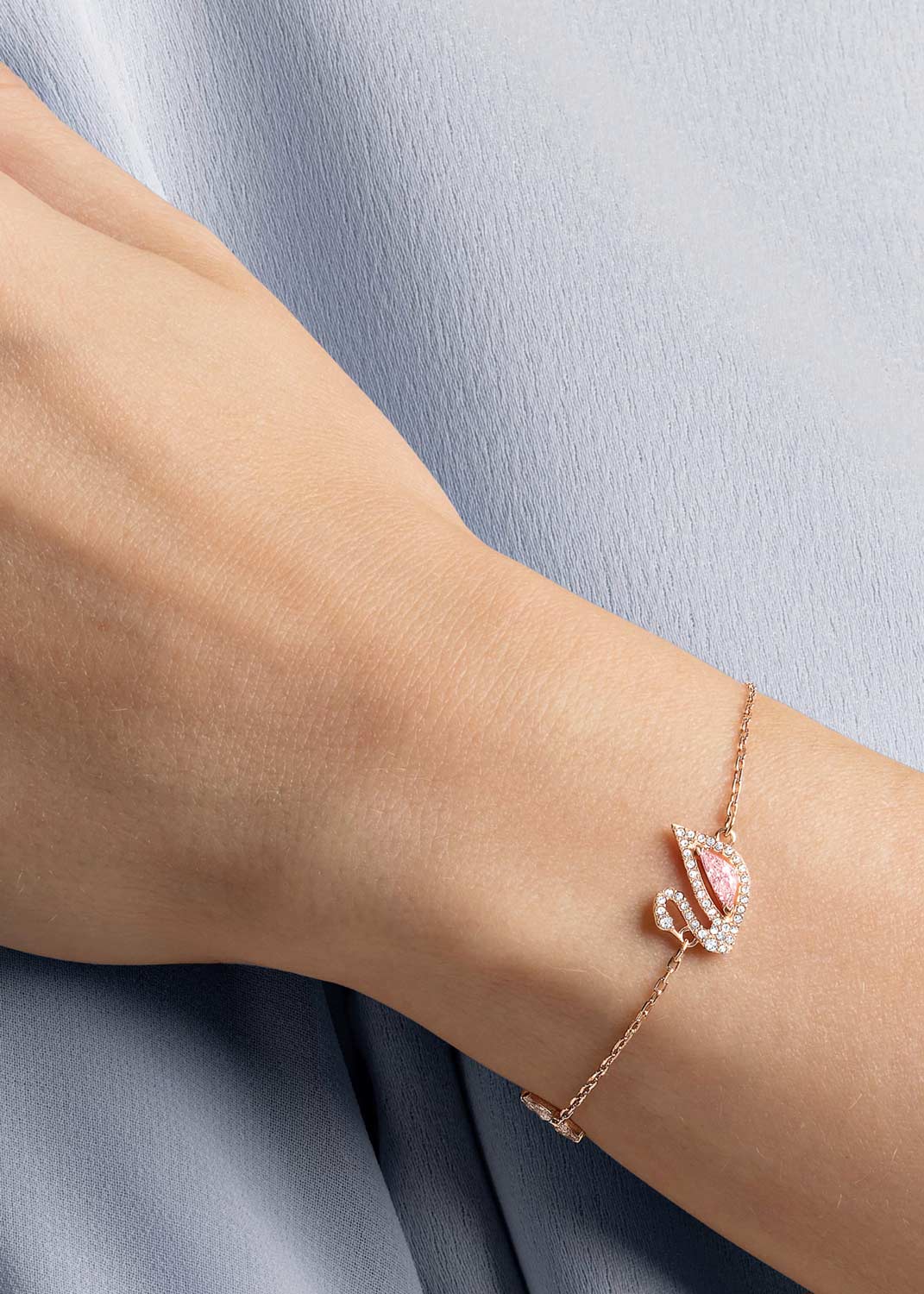 Браслет цепь ''Лебедь'' Swarovski Swan 5485877 (L) Браслет цепь ''Лебедь'' Swarovski Swan 5485877 (L)
