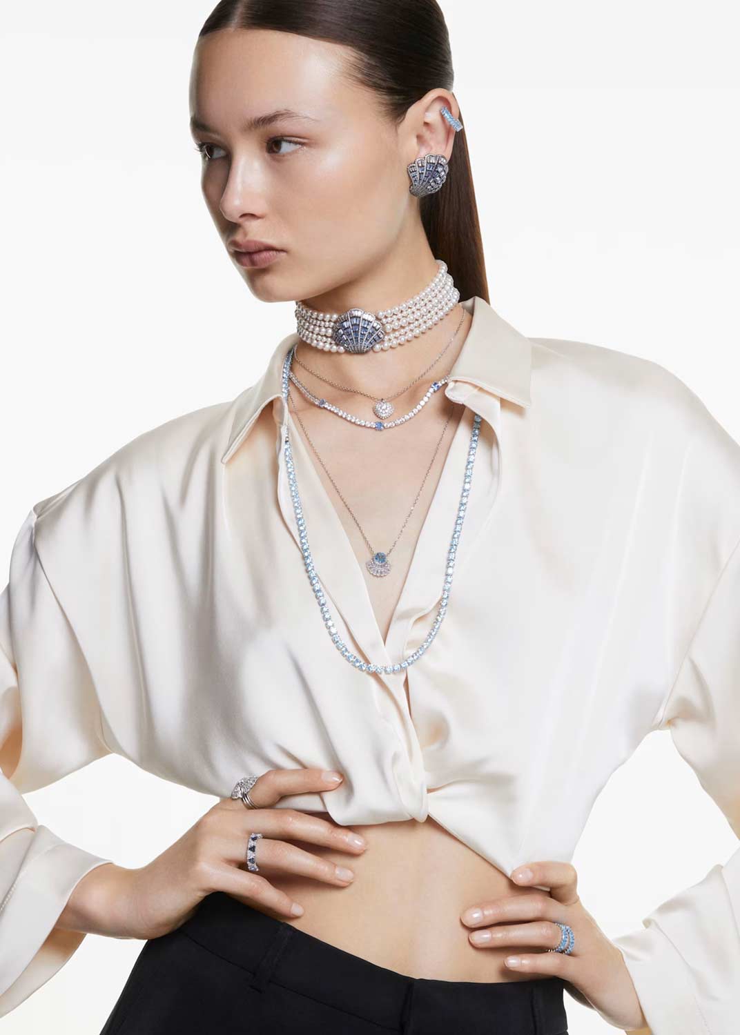 Кулон на цепочке Swarovski Idyllia 5684386 Кулон на цепочке Swarovski Idyllia 5684386
