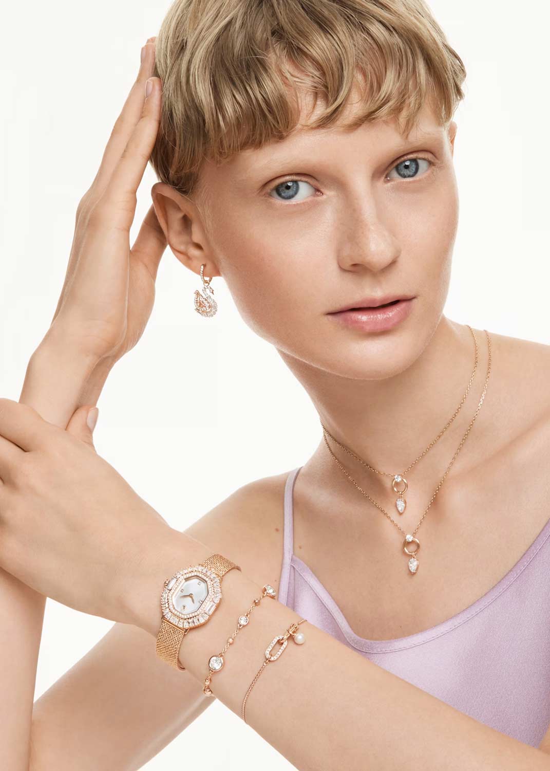 Серьги с подвесками Swarovski Swan 5732415 Серьги с подвесками Swarovski Swan 5732415