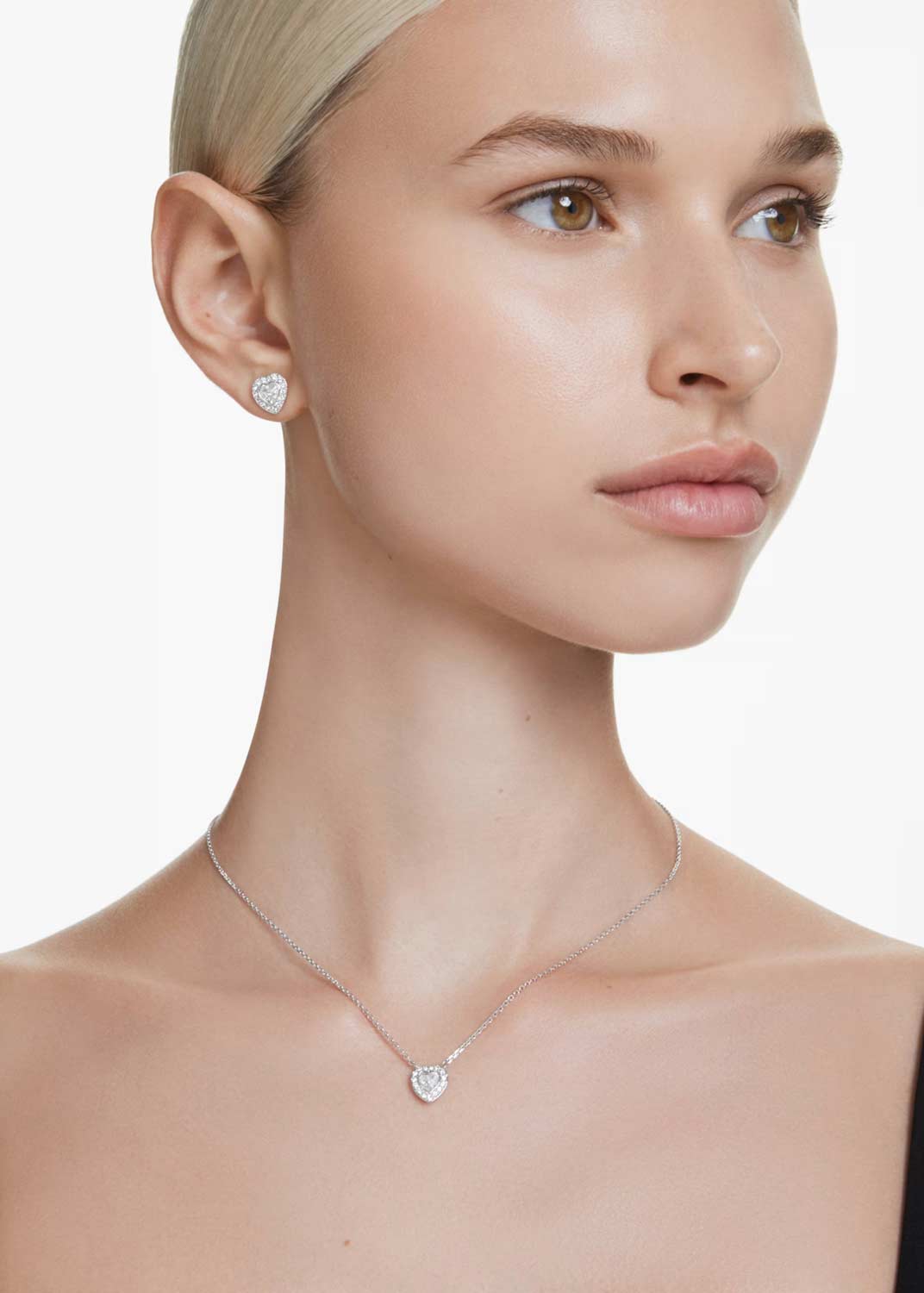 Кулон на цепочке Swarovski Ariana Grande x Swarovski 5720852 Кулон на цепочке Swarovski Ariana Grande x Swarovski 5720852