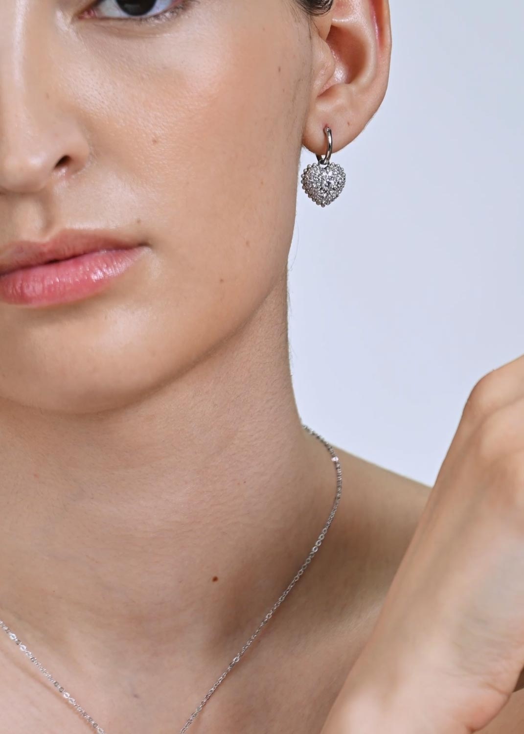 Серьги с подвесками Swarovski Idyllia 5684384 Серьги с подвесками Swarovski Idyllia 5684384