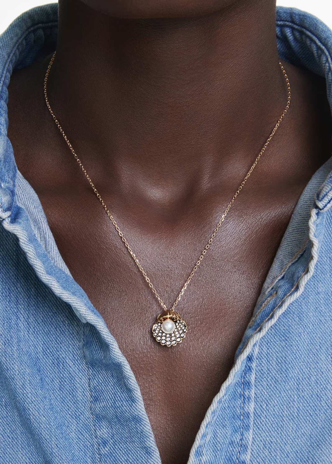 Подвеска на цепочке Swarovski Idyllia 5683968 Подвеска на цепочке Swarovski Idyllia 5683968