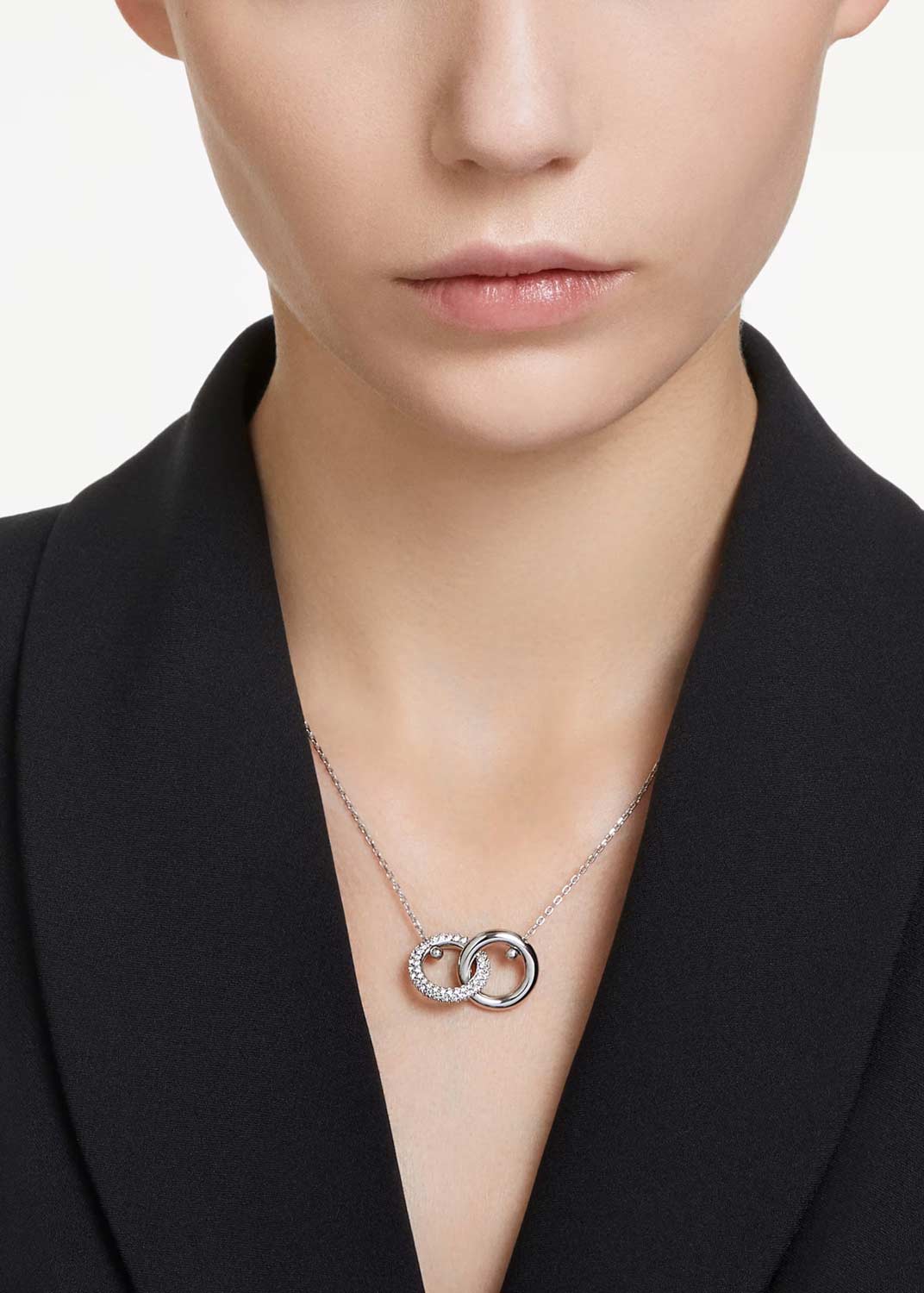 Подвеска на цепочке Swarovski Dextera 5670251 Подвеска на цепочке Swarovski Dextera 5670251