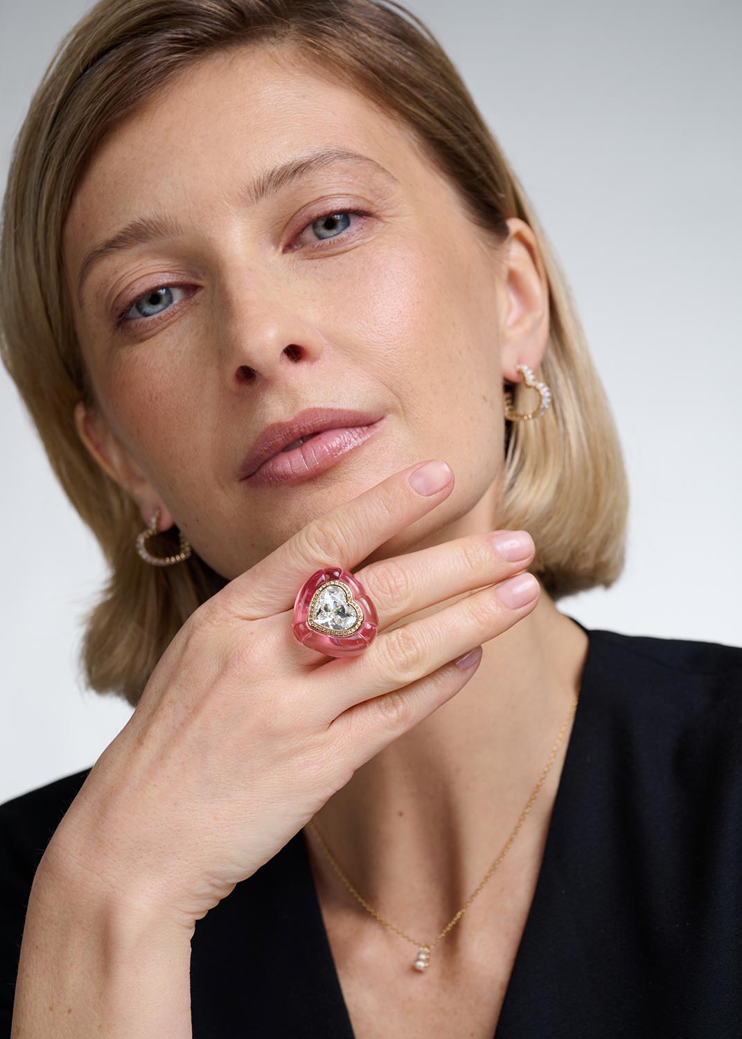 Коктейльное кольцо Swarovski Dulcis 5709995 Коктейльное кольцо Swarovski Dulcis 5709995